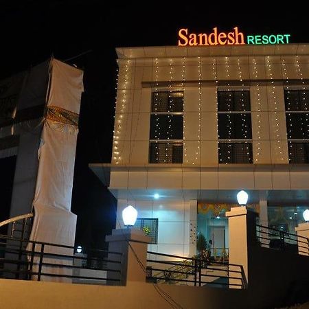 Sandesh Resort Wai Εξωτερικό φωτογραφία