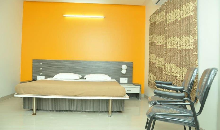 Sandesh Resort Wai Εξωτερικό φωτογραφία